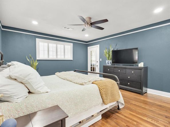 2233  Goldenrod Avenue , Fort Worth Texas 76111