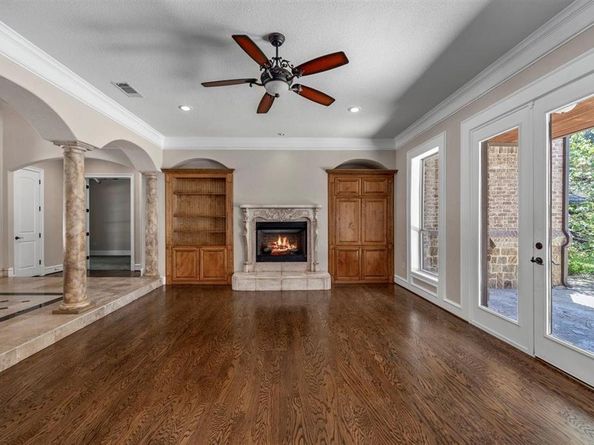 5821  El Campo Avenue , Fort Worth Texas 76107