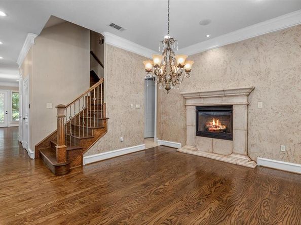 5821  El Campo Avenue , Fort Worth Texas 76107
