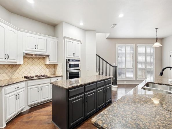 2543  Sir Tristram Lane , Lewisville Texas 75056
