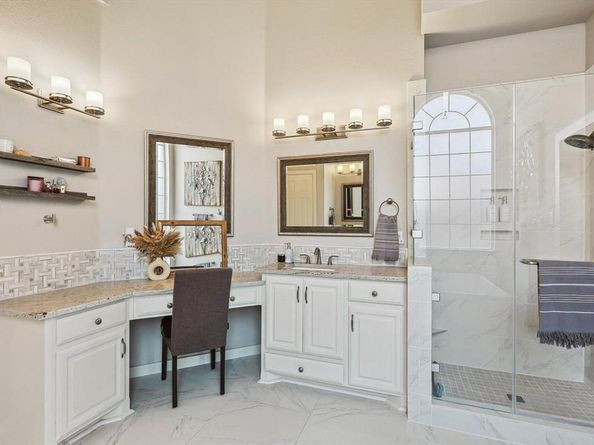 2543  Sir Tristram Lane , Lewisville Texas 75056