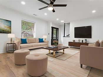 3352  Camelot Drive 