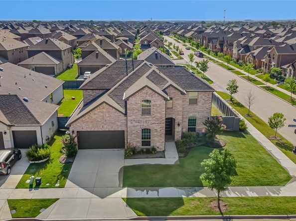7001  Lowbranch Trail , Little Elm Texas 76227