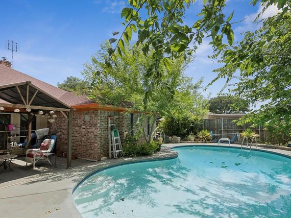 2244  Covinton Lane , Plano Texas 75023