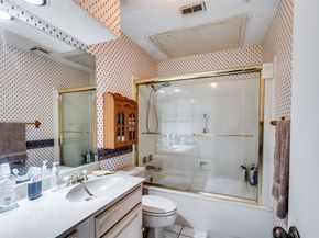 401  Pebble Way  237, Arlington Texas 76006