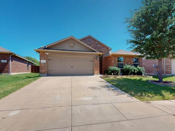 2704  Adams Fall Lane , Fort Worth Texas 76123
