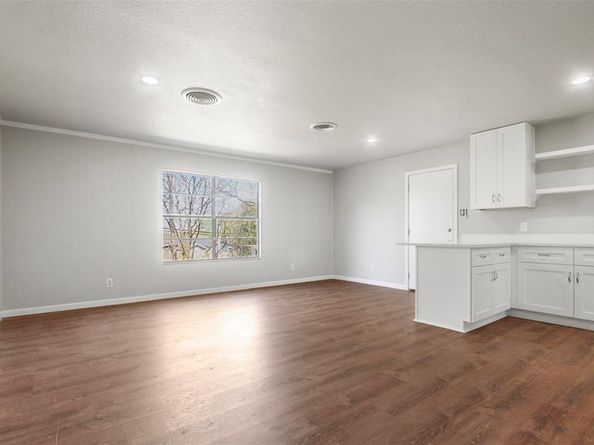 1232 W Beddell Street , Fort Worth Texas 76115