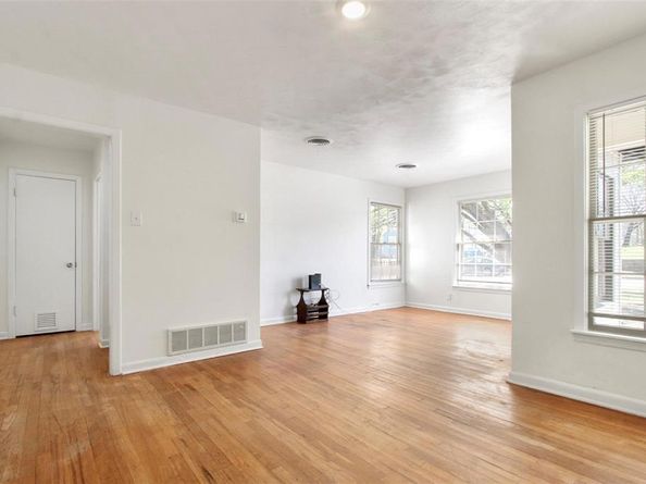 1232 W Beddell Street , Fort Worth Texas 76115