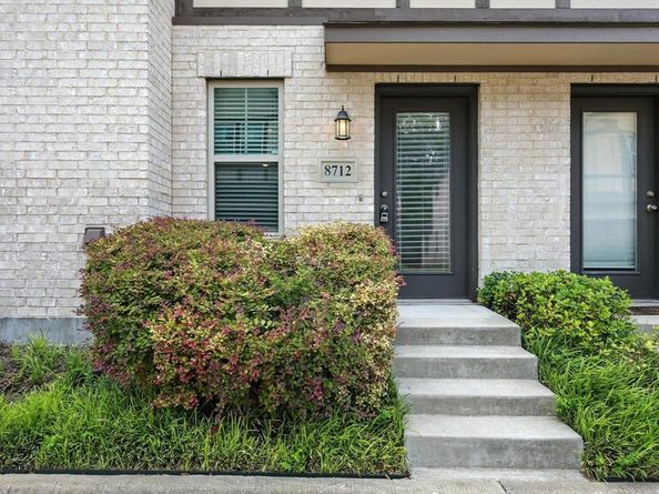 8712  Tudor Place , Dallas Texas 75228