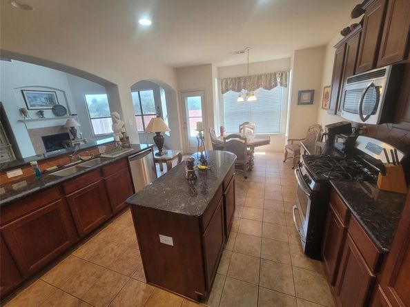1038  Fieldstone Drive , Cedar Hill Texas 75104