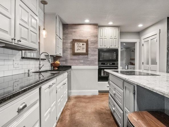 3907  Copperwood Court , Colleyville Texas 76034