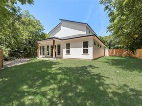 1318  Nokomis Avenue , Dallas Texas 75224