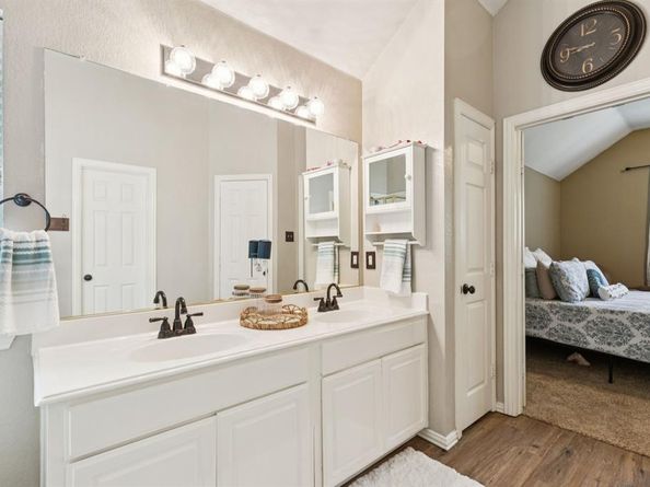 5125  Bay View Drive , Fort Worth Texas 76244