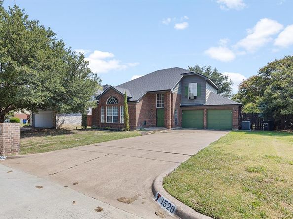 1520  Warwick Drive , Mansfield Texas 76063