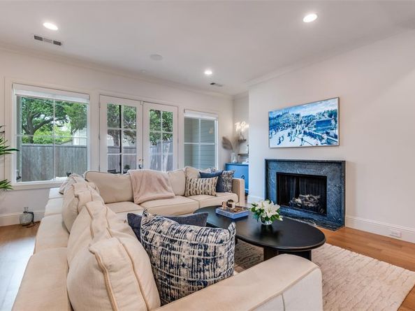 5803  Martel Avenue , Dallas Texas 75206