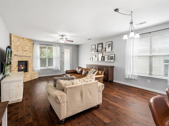 8201  Chief Spotted Tail Drive , McKinney Texas 75070