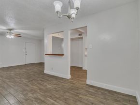 5053  Ridglea Lane  911, Fort Worth Texas 76116