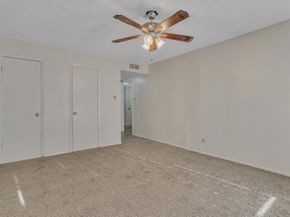 5053  Ridglea Lane  911, Fort Worth Texas 76116