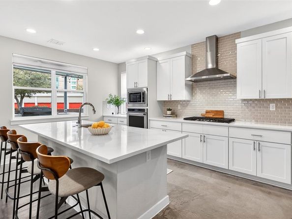 5368  Winton Street , Dallas Texas 75206