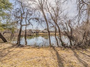 941  Turtle Cove  129, Irving Texas 75060