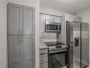 941  Turtle Cove  129, Irving Texas 75060