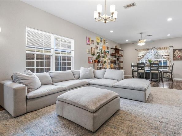 3432  Frazier Avenue , Fort Worth Texas 76110