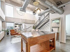 1001  Belleview Street  104, Dallas Texas 75215