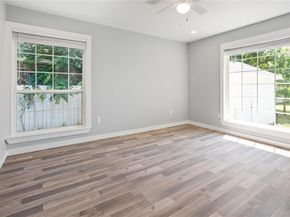 703 N Jester Avenue , Dallas Texas 75211