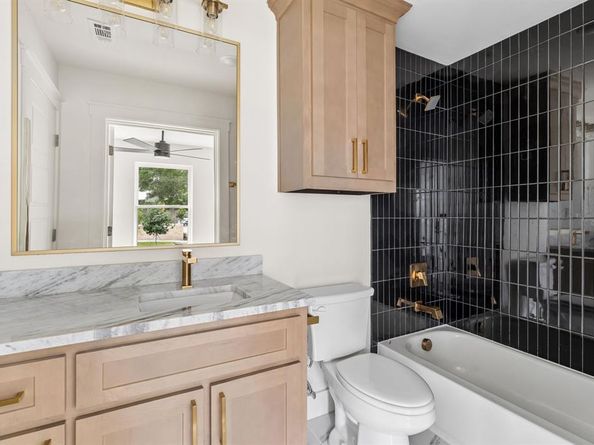 2731  Azalea Park Circle , Fort Worth Texas 76107