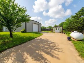 405  Kimbrough Road , Azle Texas 76020
