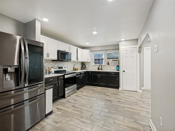 4332  Quails Lane , Fort Worth Texas 76119