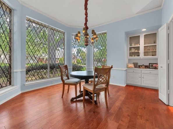6214  Liberty Hill , Dallas Texas 75248
