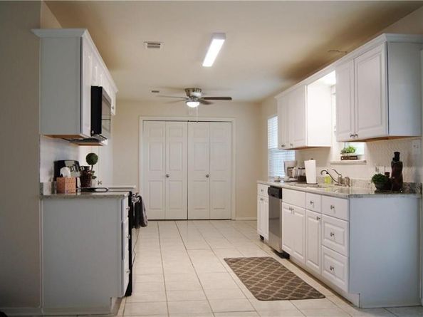 2201  Highcrest Drive , Bedford Texas 76022