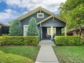 919 N Clinton Avenue , Dallas Texas 75208