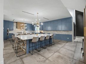 511 S Bluegrove Road , Lancaster Texas 75146