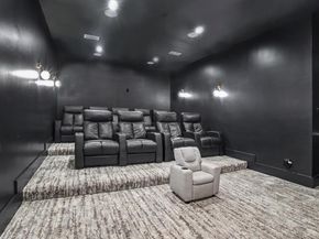 511 S Bluegrove Road , Lancaster Texas 75146