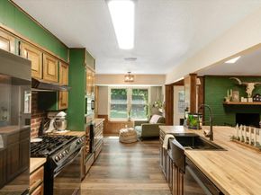 4513  Charles Court , Benbrook Texas 76116