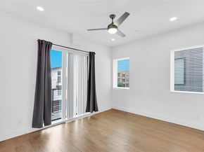 2450 N Garrett Avenue  14, Dallas Texas 75206