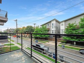 2450 N Garrett Avenue  14, Dallas Texas 75206