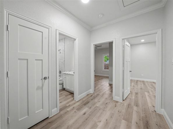 1211 E Cannon Street , Fort Worth Texas 76104