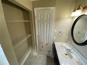 6722  Oriole Court , Fort Worth Texas 76137