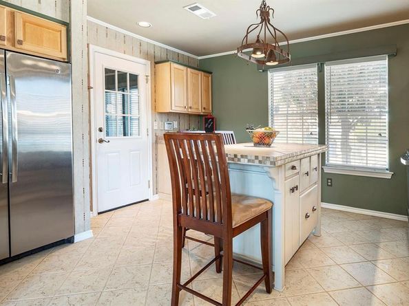 3061  Waterfront Circle , Garland Texas 75042