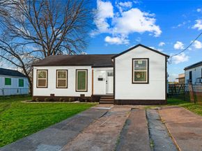 3071  Sunnyvale Street , Dallas Texas 75216