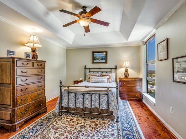 5909  Luther Lane  1202, Dallas Texas 75225