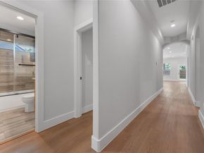 326 S Main Street , Cedar Hill Texas 75104
