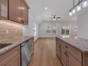 326 S Main Street , Cedar Hill Texas 75104