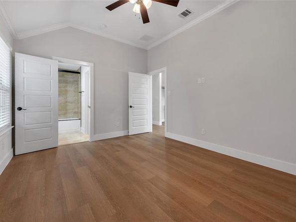 326 S Main Street , Cedar Hill Texas 75104