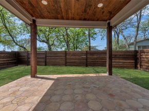 326 S Main Street , Cedar Hill Texas 75104