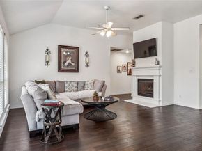 2304  Leslie Street , Denton Texas 76205