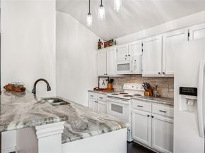 2304  Leslie Street , Denton Texas 76205